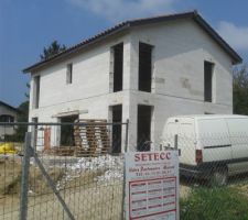 C'est fait , la maison est couverte !