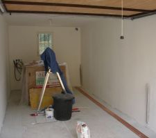 Sous couche garage termin&eacute;e.