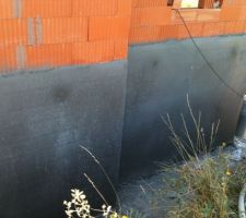Imperm&eacute;abilisation ext&eacute;rieur des murs du sous-sol