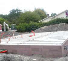 Voila une premiere photo du plancher en polystyrene pos&eacute;