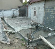 Film sous dalle et treillis