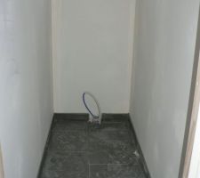 Carrelage WC avant joints