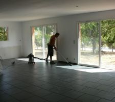 Salon carrelage peintures