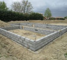 Vide sanitaire de 3 blocs.