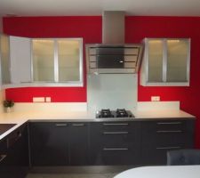 éclairage intérieur et sous les meubles haut