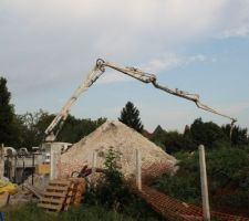 La pompe &agrave; b&eacute;ton toujours impr&eacute;ssionnante