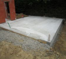 Dalle du garage terminée.
