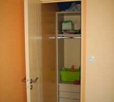 Placard de ladite chambre