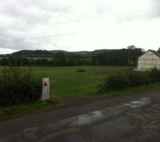 Vue avec un aper&ccedil;u sur la maison des voisins
