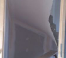 Vue sous l'escalier