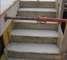 Escalier RDC/sous sol, acces du garage au RDC