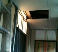 Trappe couloir pour accéder aux combles