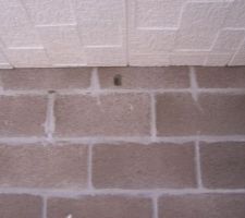 Rattrapage d'un trou dans un parpaing