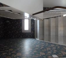 Escalier qui monte aux autres chambres
