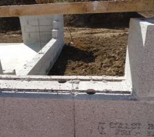 Petit plus , fer à béton sous les tablettes des fenêtres.