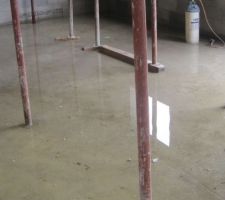 Eau stagnante sur dalle rez de chaussée