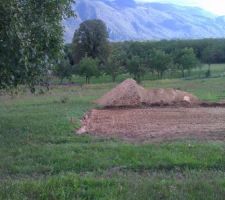 L'entr&eacute;e de mon futur terrain.
En bout de lotissement....