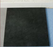 Carrelage noir