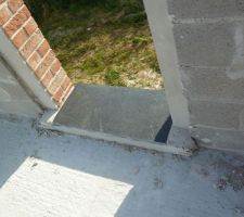 Seuils des fen&ecirc;tres de l'&eacute;tage