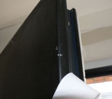 Coup sur la porte d'entrée