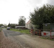 Le poste-tranfo d'ERDF est sur site ... Reste à l'intégrer-le connecter ...