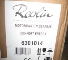 Pour le moteur de la hotte nous avons choisi la motorisation séparée et choisi le moteur "Confort Energy" de marque Roblin (référence 6301014).
Nous l'avons également commandé chez Cocelec à Dijon.