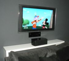 Ampli encastr&eacute;, t&eacute;l&eacute; fix&eacute;e