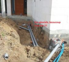 20120918 - Erreur du constructeur sur la hauteur des évacuations pluviales (normalement dans le premier parpaing !!)