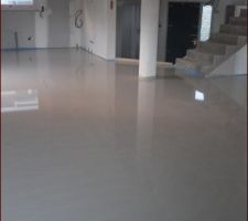 Chape liquide coulée