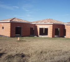 Côté terrasse !! Enfin il faut bien l'imaginer quand même !!!!!!!!!!!