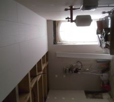 Debut de la pose du lambris,tout le bas sera en lambris