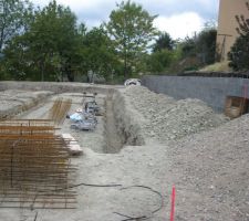 Fondations creus&eacute;es.
L'&eacute;tude de sol magnifique...des fondations de 1m80 au plus haut