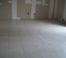 Carrelage joint&eacute;