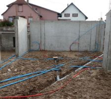 Assainissement PER eau chaude et froide sous dalle de cave