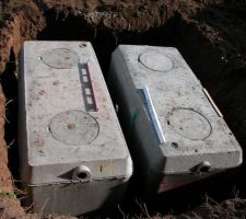 Cuve pos&eacute;es, total 8m3.