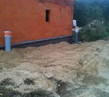 Remblais avec du sable terminé sur la face nord