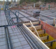 Preparation dalle haute RDC, coffrage escalier