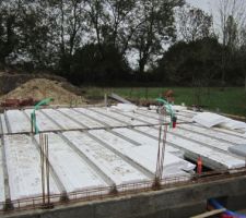 Pose du plancher presque terminé