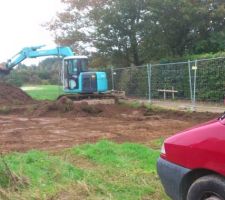 Enfin, les premiers coups de pelles!