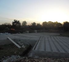 Vue côte garage  - Pose hourdis terminée
