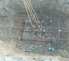 Détail ferraillage fondation
renfort ferraille sous un des 4 piliers de la terrasse