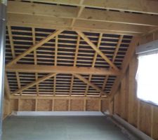 Les planchers du 1er sont pos&eacute;s