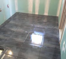 Pose du carrelage salle de bain