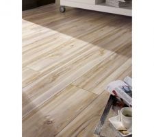 Le parquet stratifié pour les deux chambres :) Pris chez LM