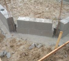 Zone du vide sanitaire cot&eacute; pan coup&eacute; ( photo prise avant la finition) qui suivra.