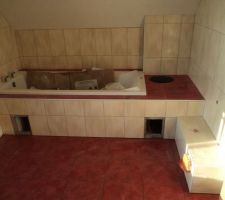 Coin baignoire trappe linge