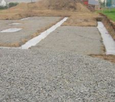 Le béton est coulé.