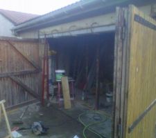 Le coffrage du de dehors.... c'est plus simple c&ocirc;t&eacute; ext&eacute;rieur.