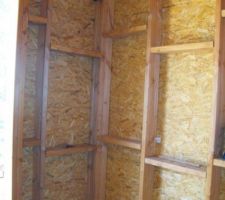 Murs en ossature bois vus de l'intérieur de la maison