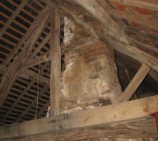 Vue cote chambre de la chemin&eacute;e